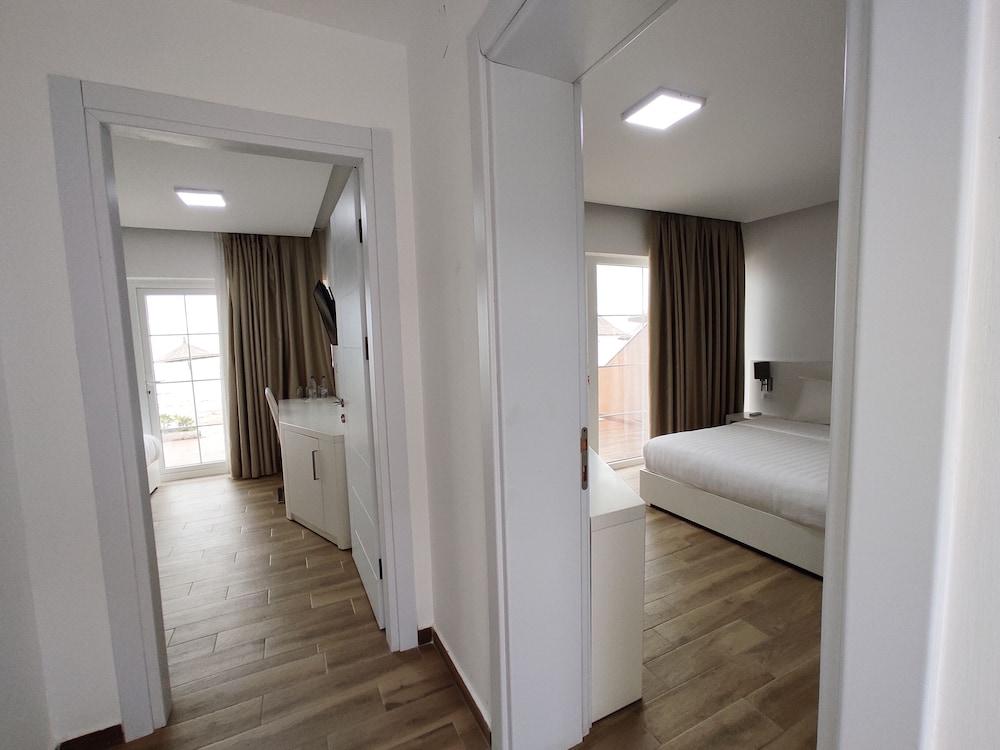 Prestige Resort Durres Qerret Exteriér fotografie