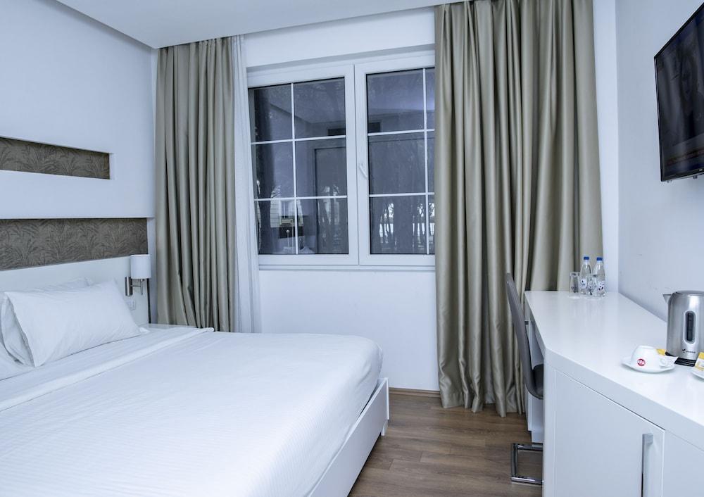 Prestige Resort Durres Qerret Exteriér fotografie