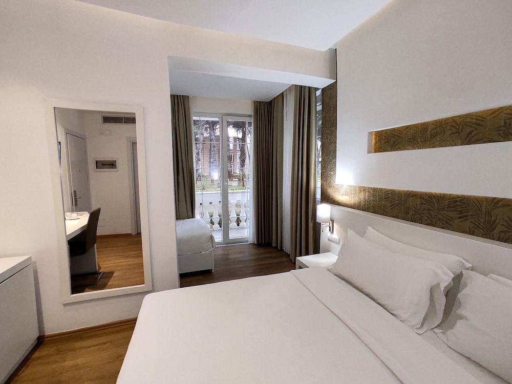 Prestige Resort Durres Qerret Exteriér fotografie